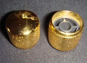 Dome botón de metal dorado, convexa